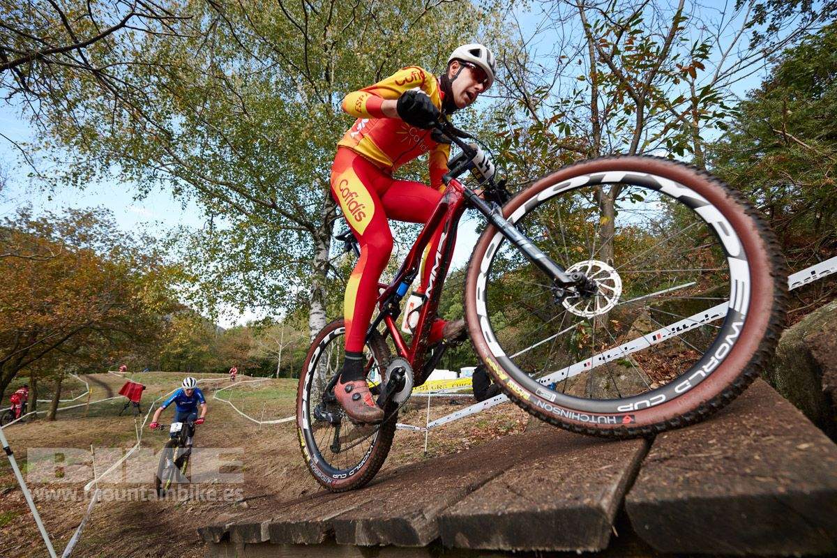 Campeonato de Europa Monte tamaro 2020. Entrenamientos y XC Eliminator. Fotos @frabanvisuals (31)