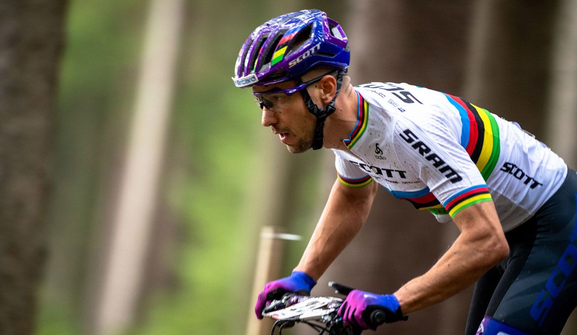Nuevo casco Scott Centric Plus 2021. Nino Schurter