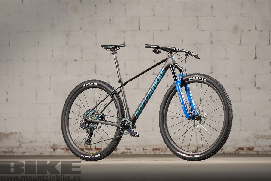 Mondraker Podium RR SL 2021, con un peso de 7.750 gramos en talla M.