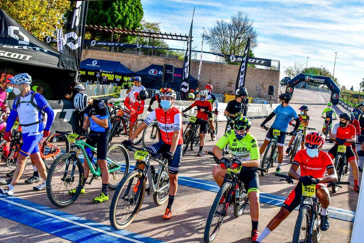 Así fue la Ruta de las Encinas. Salida
