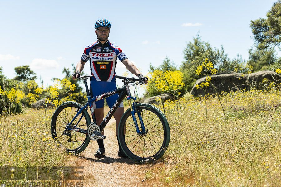 Jorge Cantalicio es un apasionado de Trek y nos ha permitido disfrutar con él de su 9.8 OCLV.