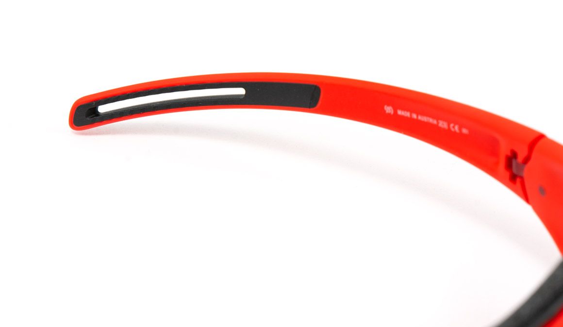 Probamos las gafas Evil Eye Trace Pro patilla