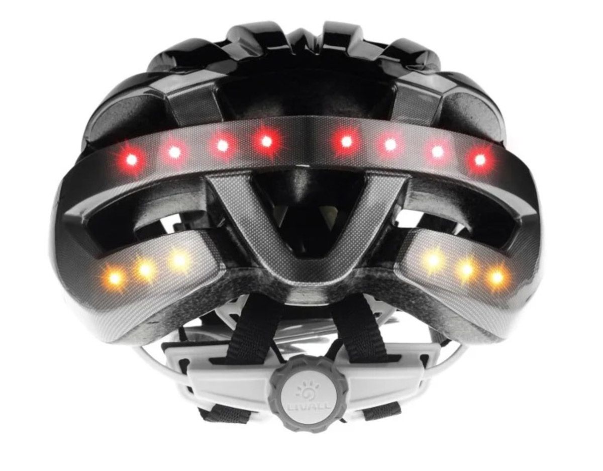 Casco LIvall MT 1 detalle luces