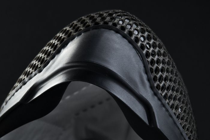 La Oakley MSK3 es la primera mascarilla de la firma referencia en óptica.