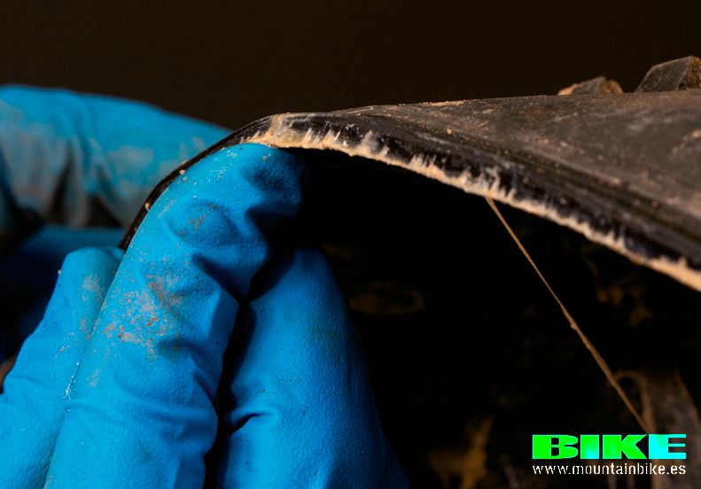 Tu Tubeless pierde aire mantenimiento (10) Tu Tubeless pierde aire mantenimiento (10)