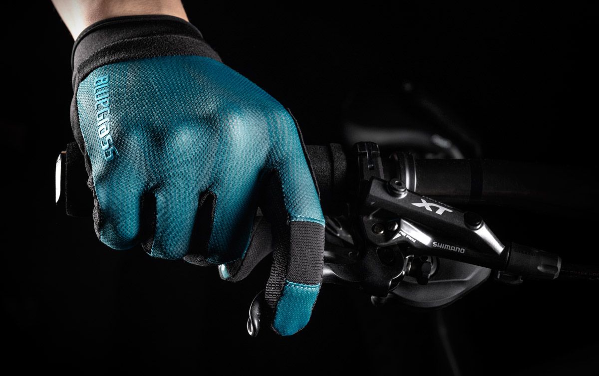 bluegrass react gravity gloves flexible knuckles zone