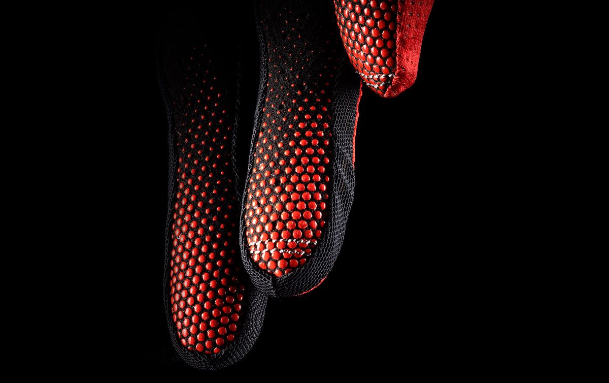bluegrass vapor lite gravity gloves capacitive seams