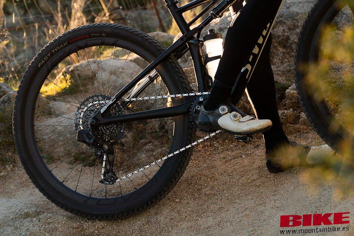 Acción SRAM GX AXS (17) Acción SRAM GX AXS (17)