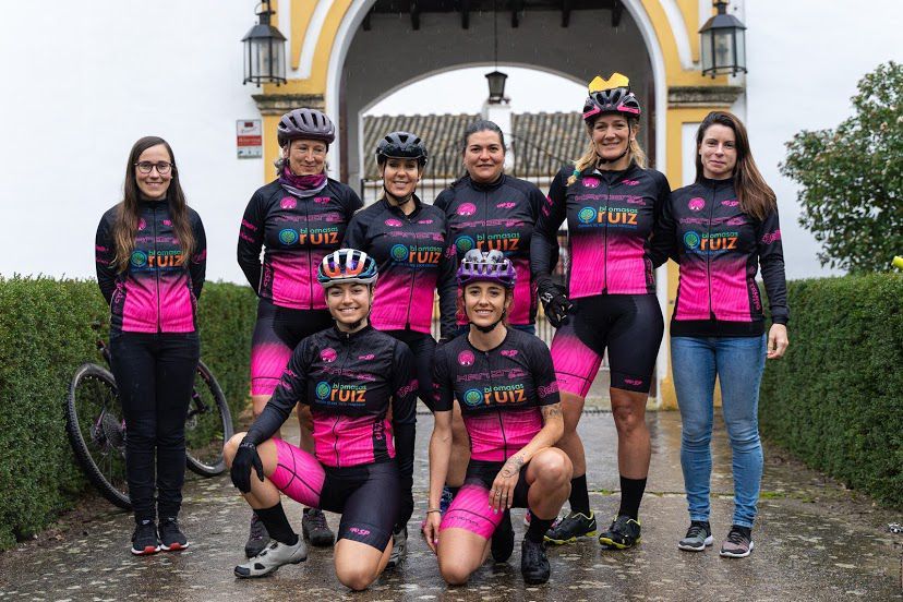 Bike girls 2 Bike girls 2