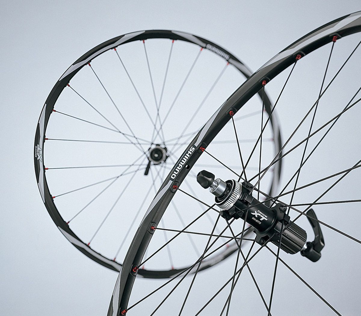 20 productos Shimano. 2003 Ruedas XT 2007 02