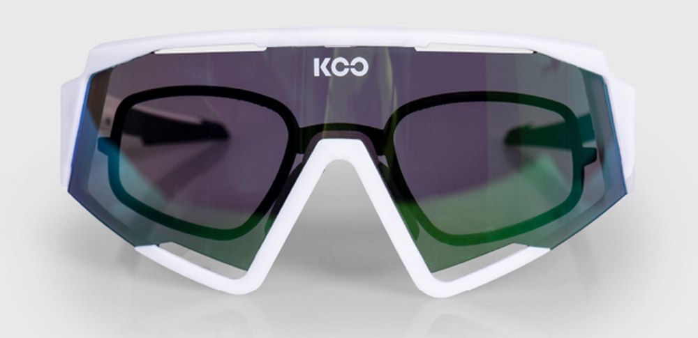 Nuevo clip óptico para gafas Koo detalle