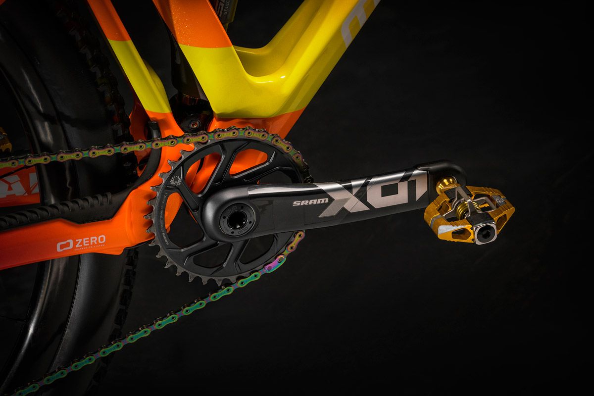 Así es la Mondraker F Podium personalizada de Rafa Nadal (20)