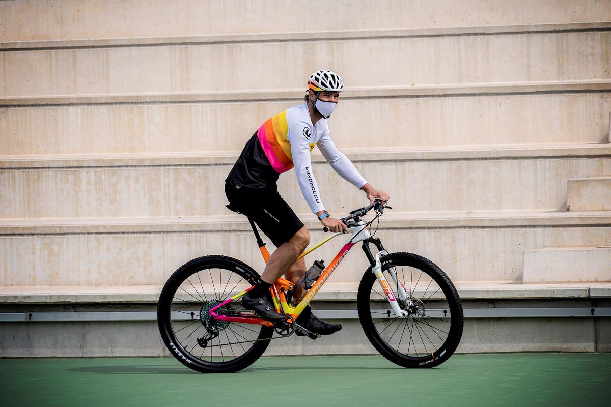 Así es la Mondraker F Podium personalizada de Rafa Nadal (28)