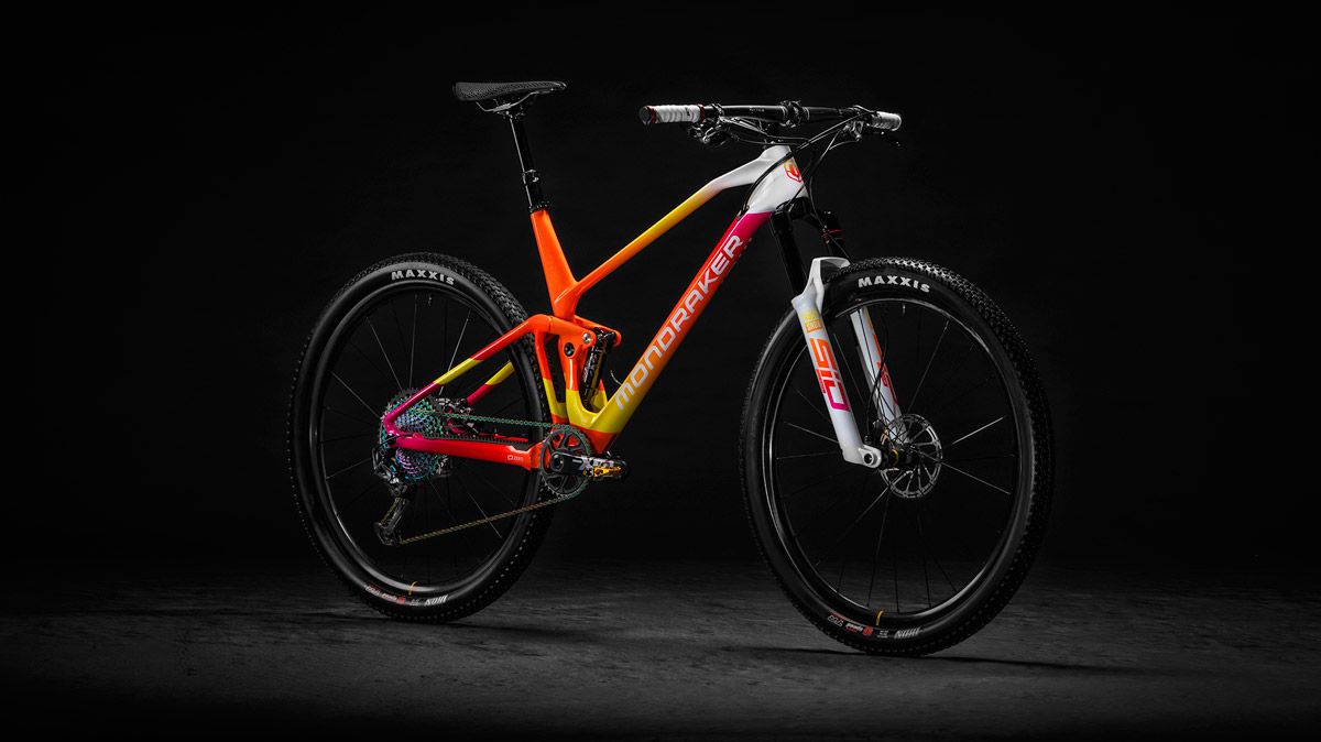Así es la Mondraker F Podium personalizada de Rafa Nadal (5)