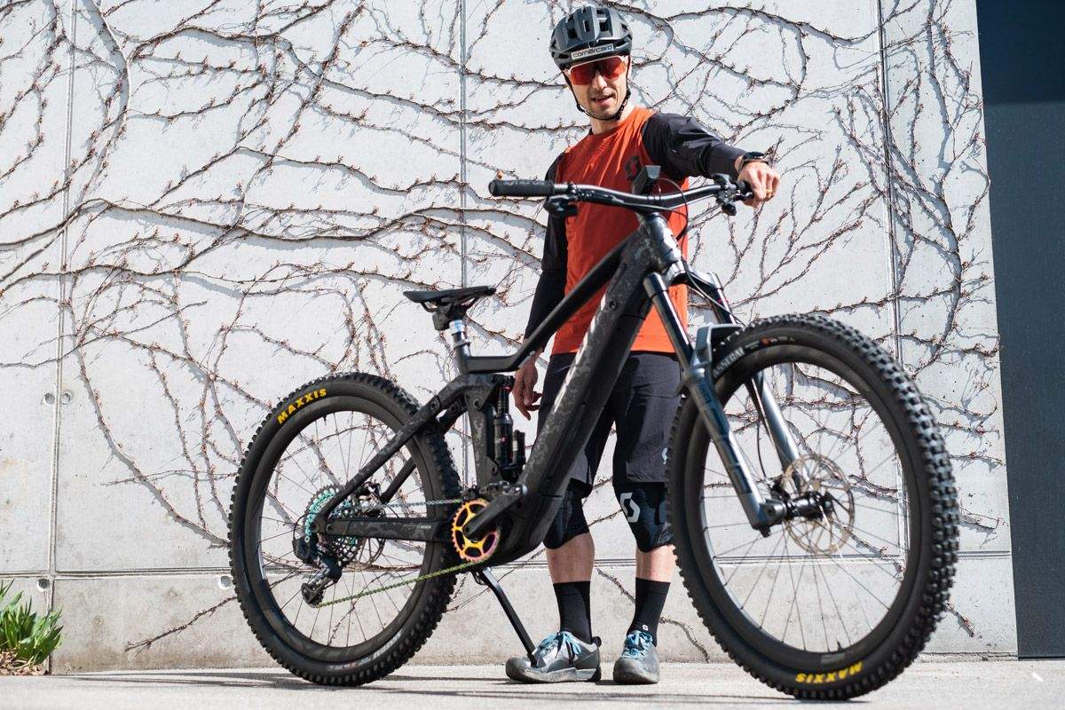 Cuando Nino Schurter estrenó la Ransom eRIDE (4)