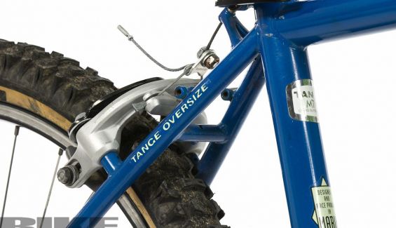 La palabra mágica a principios de los 90 en el MTB, "Oversize". 