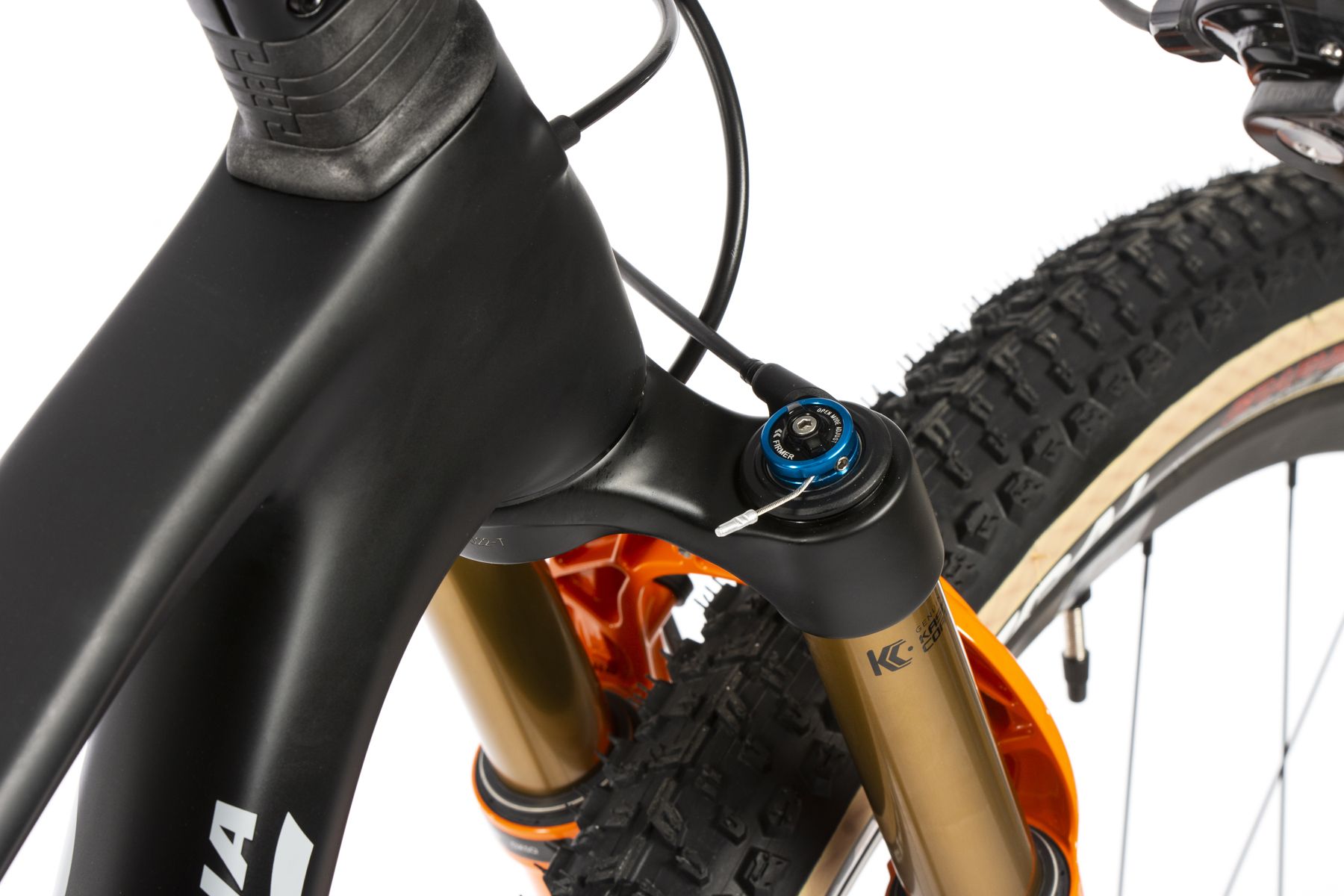 Fox 32 SC Factory en todos los modelos, desde el más económico. Su alternativa es la Sid SL Ultimate de RockShox