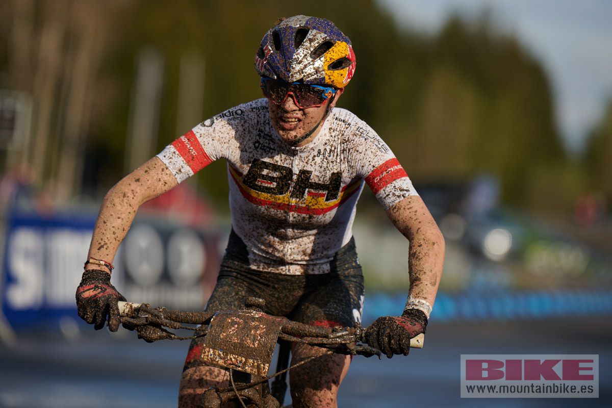 Copa del Mundo Nove Mesto 2021. Short Track. Fotos Frabanvisuals (12)