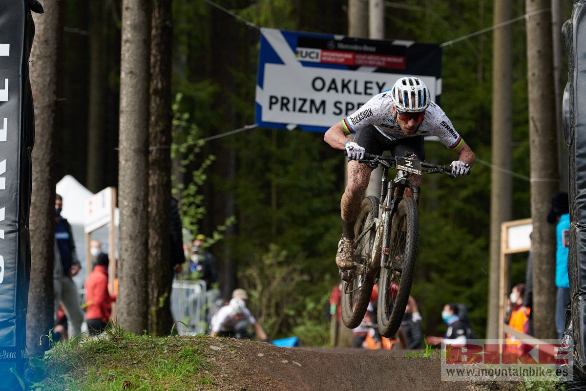 Copa del Mundo Nove Mesto 2021. Short Track. Fotos Frabanvisuals (28)