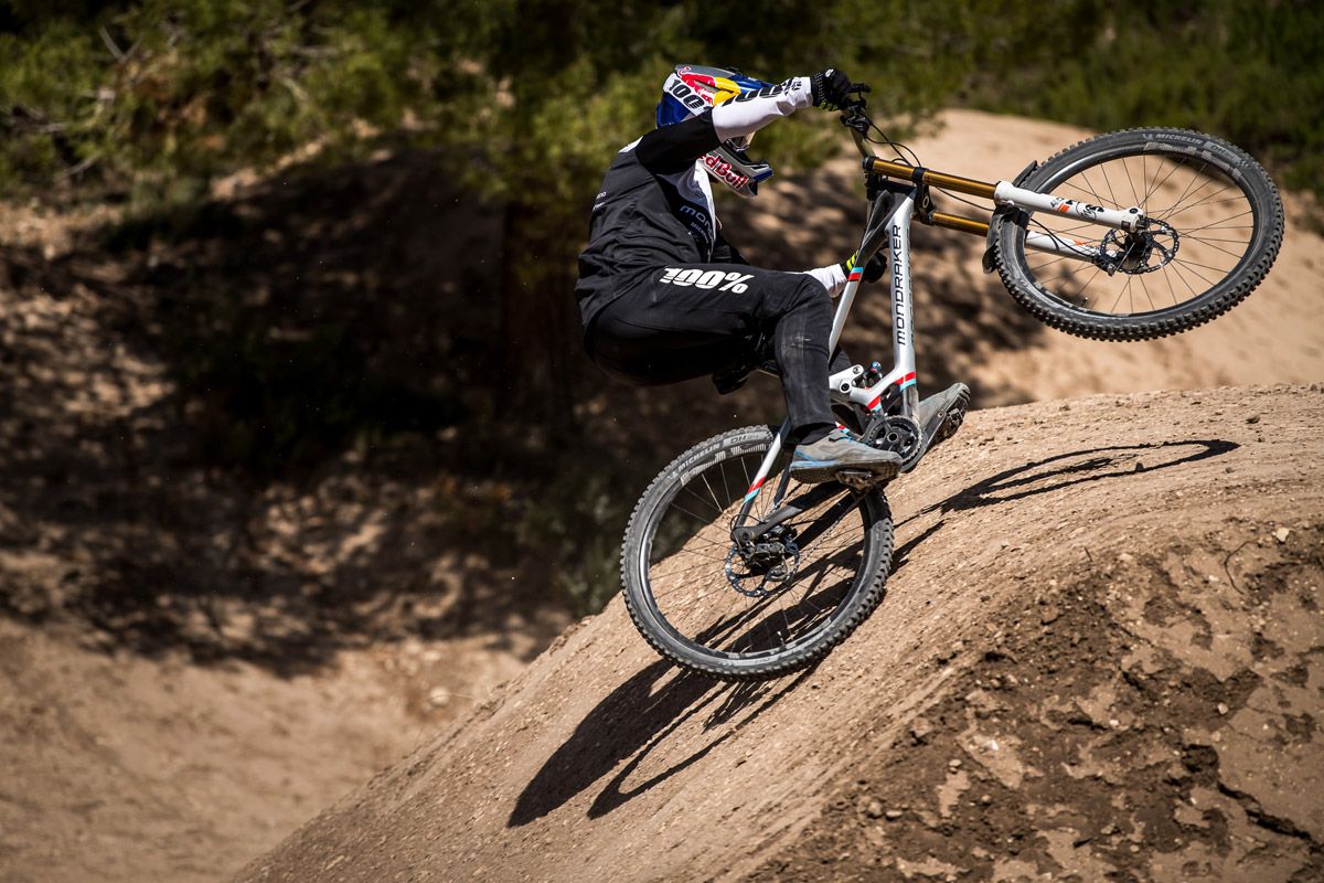 Mondraker Summum Carbon 2022 (12)