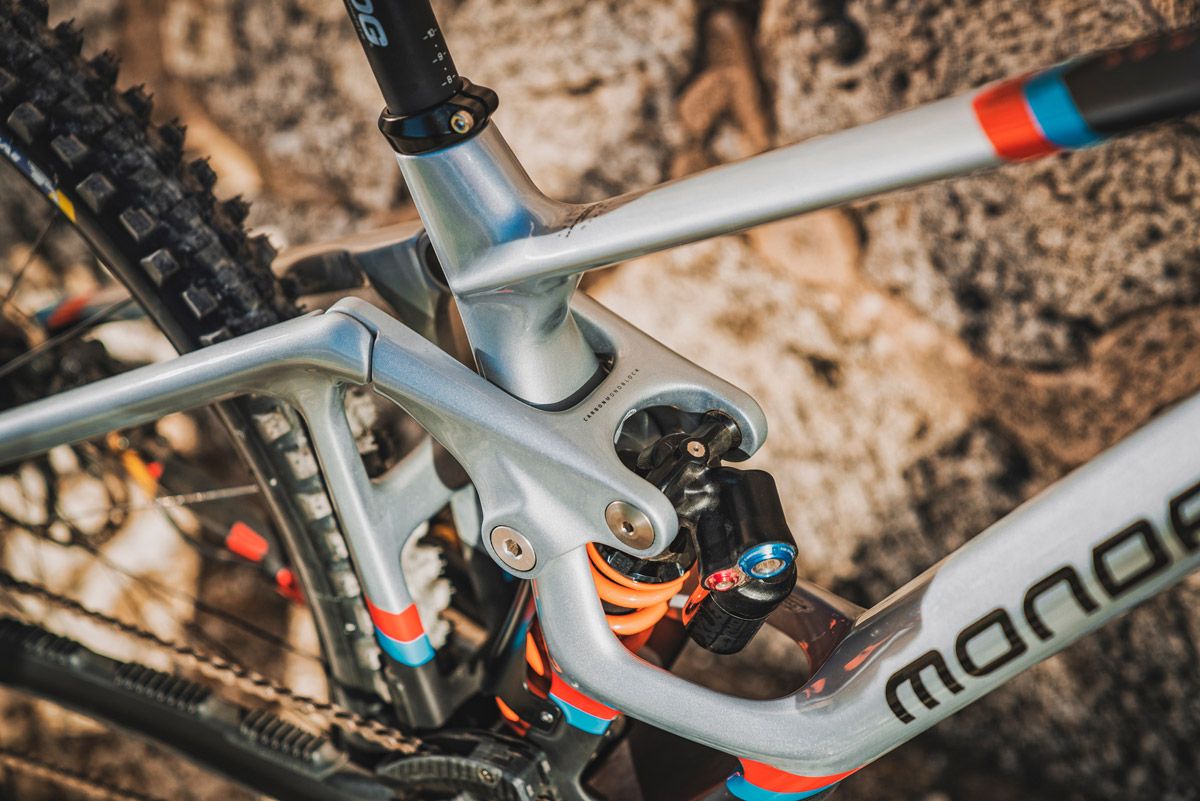 Mondraker Summum Carbon 2022 (17)