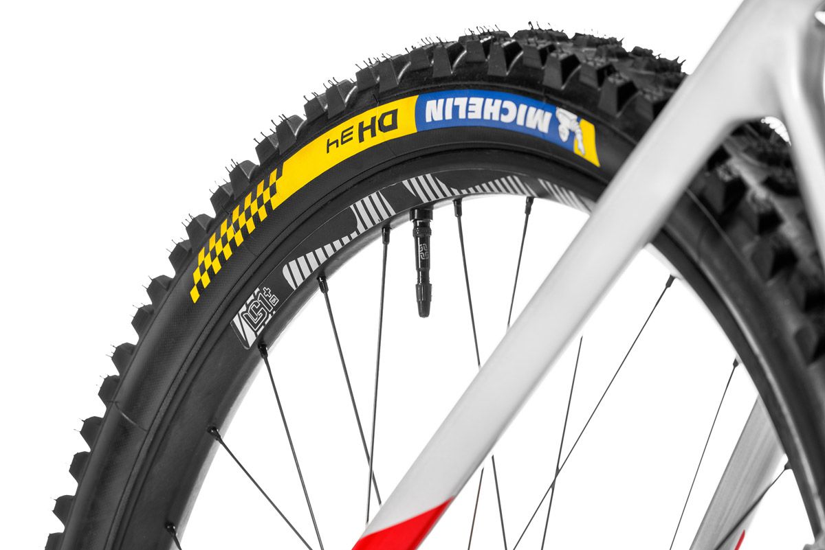 Mondraker Summum Carbon 2022 (32)