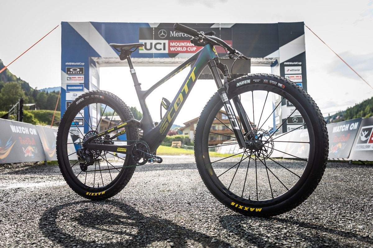 Scott Spark Nino Schurter WC Leogang 01