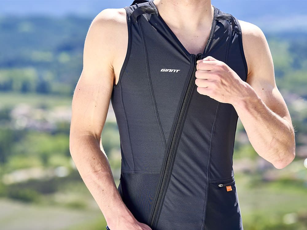 Nuevas protecciones Giant CHALECO