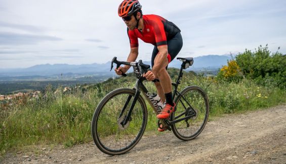 SPECIALIZED DIVERGE DSC05711 SPECIALIZED DIVERGE DSC05711