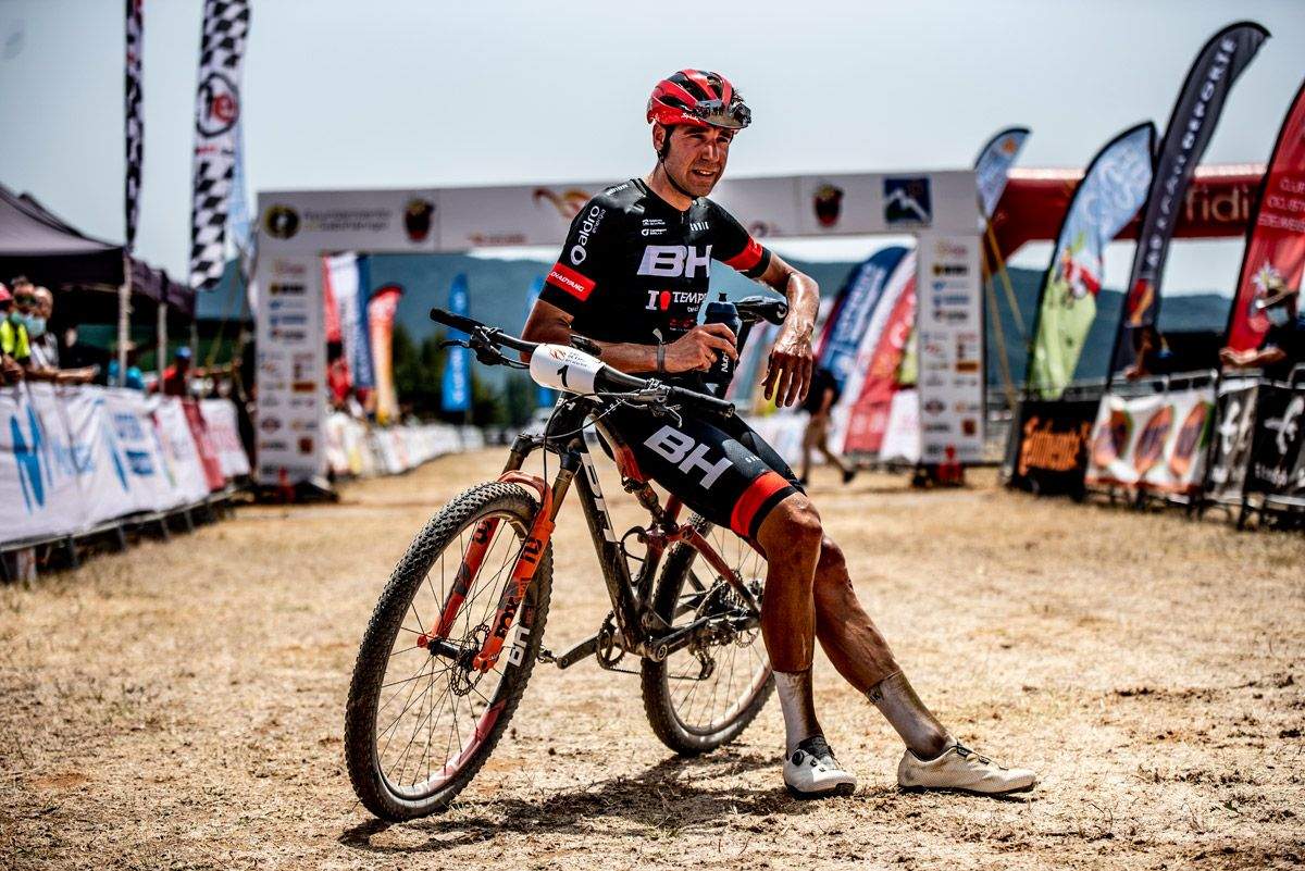 Campeonato de España XC David Valero tras conseguir su sexto título de Campeón de España