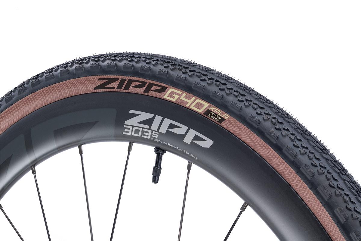 Z G40 Tire 01