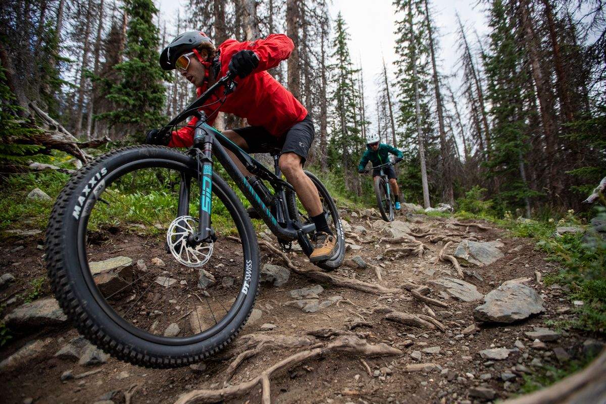 Nueva Canyon Lux Trail, downcountry con 120 y 110 mm Imagen 2