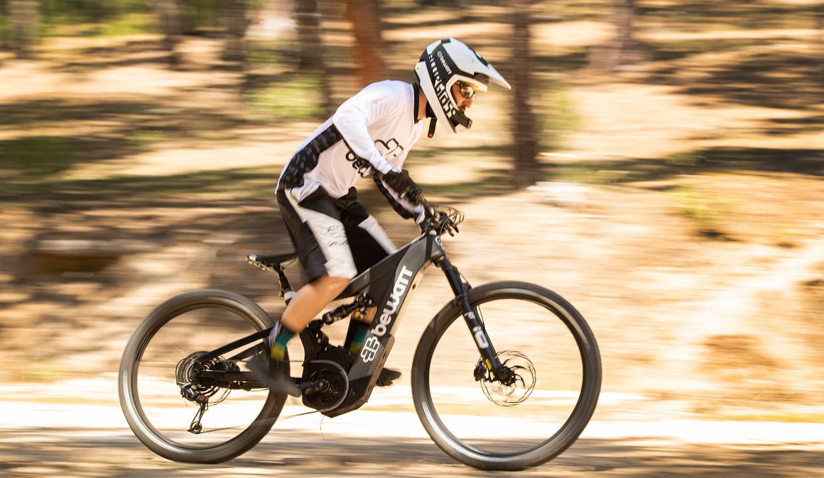 Bewatt. Reinventando el deporte de aventura electrificado