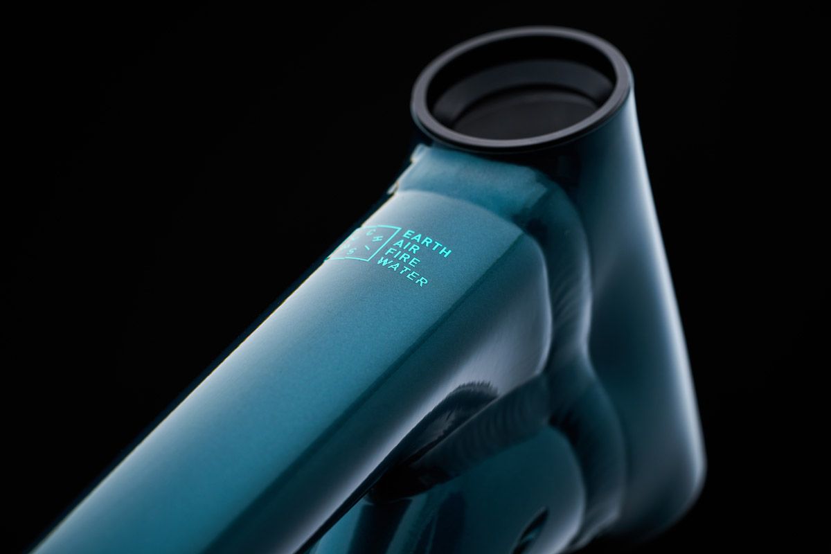 Chisel LTD. Specialized completa los cuatro elementos detalle