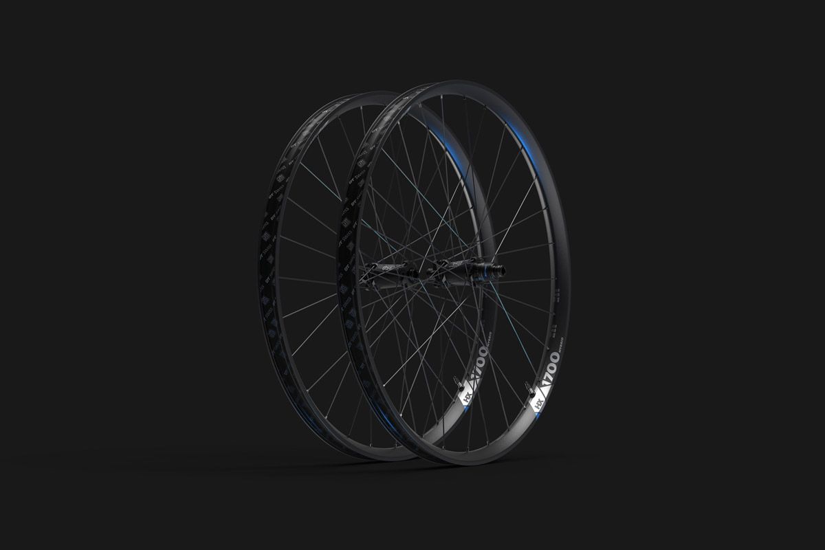 DTSwiss Hybrid MTB Wheelpair HX1700 LowRes