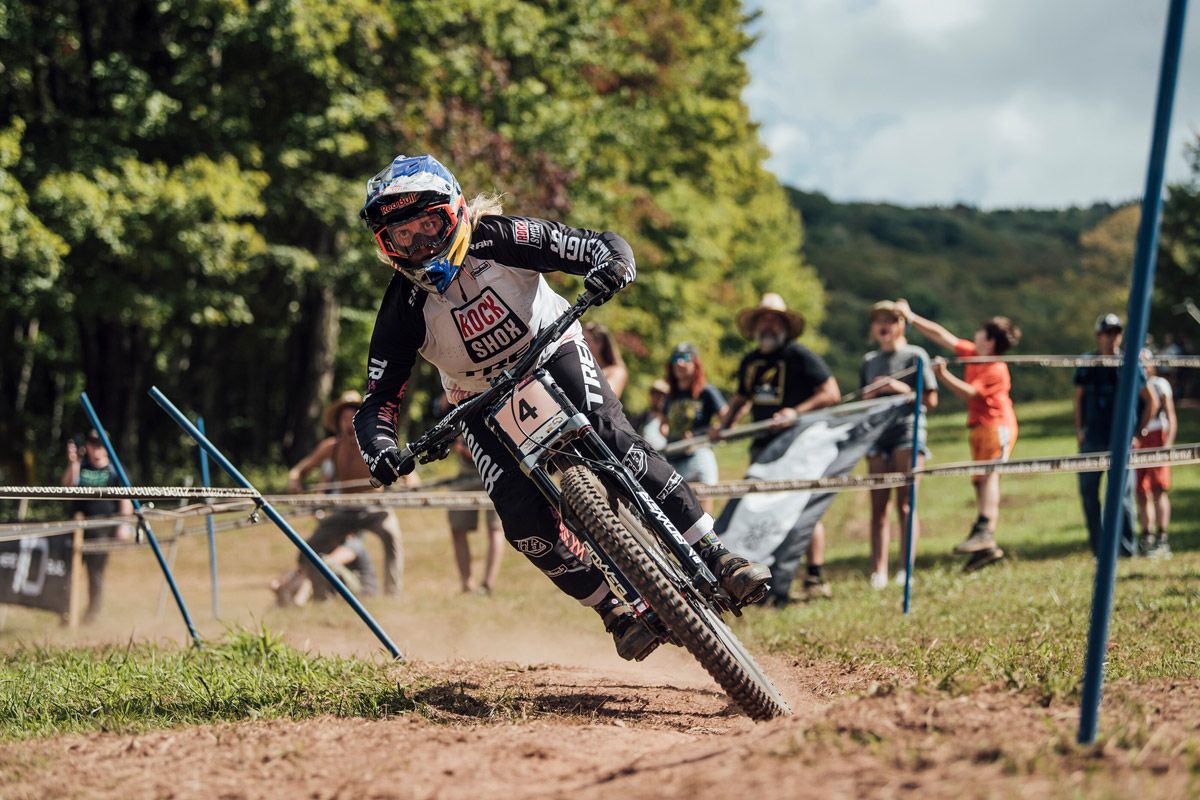 Ángel Suárez, tercero en la emocionante final de la Copa del Mundo DH hoell 2