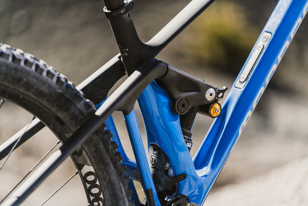 Mondraker renueva al completo la Foxy Carbon (4)