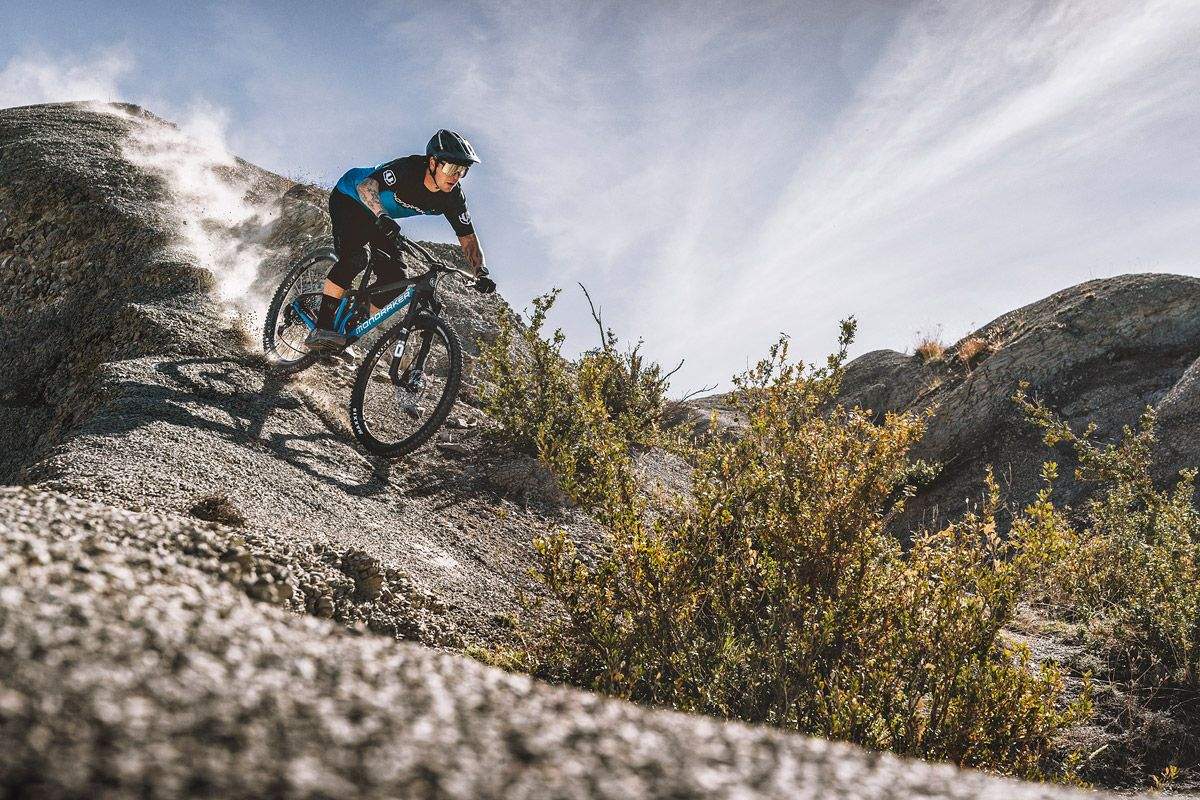 Mondraker renueva al completo la Foxy Carbon (8)