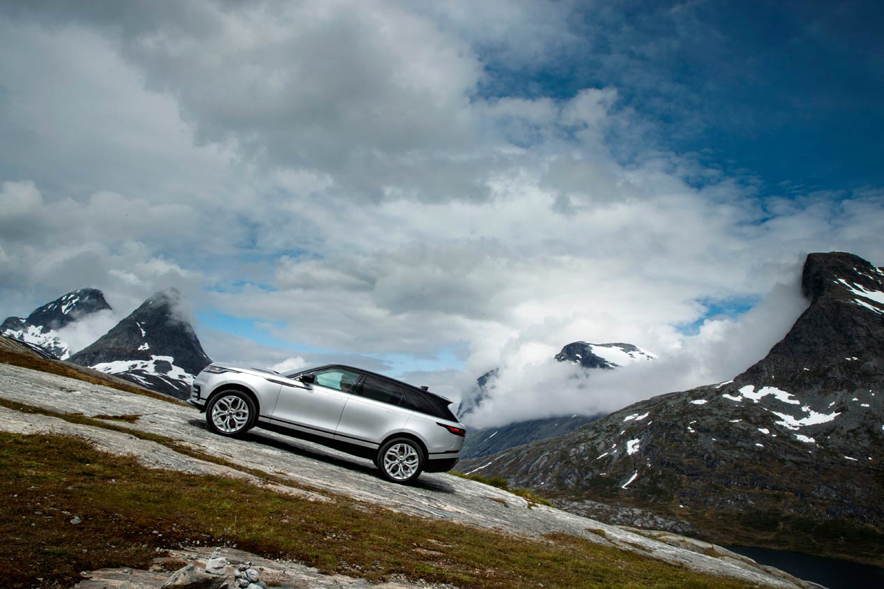 Range Rover Velar, el SUV para descubrir nuevas rutas por montaña Range Rover Velar, el SUV para descubrir nuevas rutas por montaña