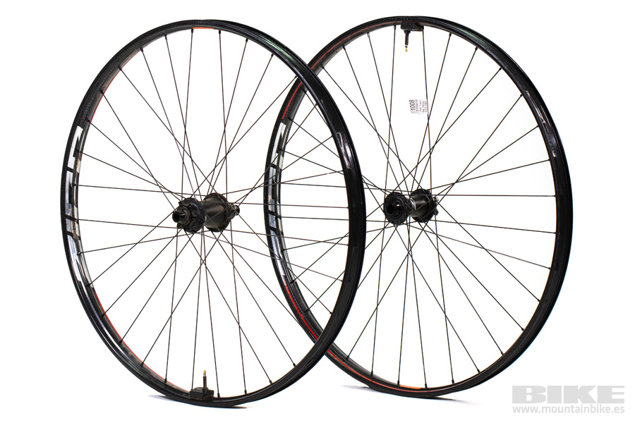 Prueba: Ruedas Zipp 3Zero Moto Prueba: Ruedas Zipp 3Zero Moto