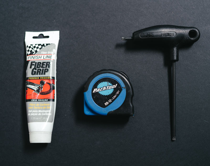 Mecánica: Instalar una tija RockShox Reverb AXS Mecánica: Instalar una tija RockShox Reverb AXS