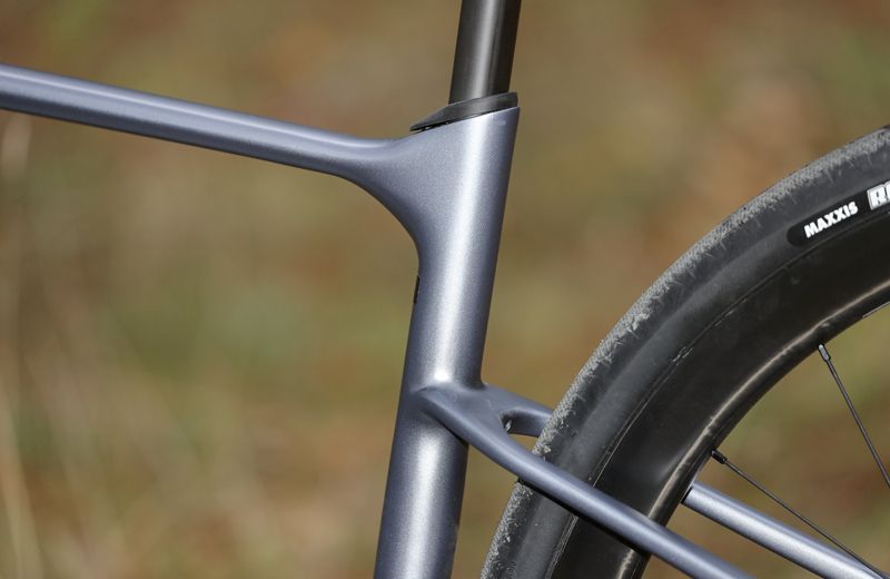 Giant Revolt Advanced 0 detalle 2