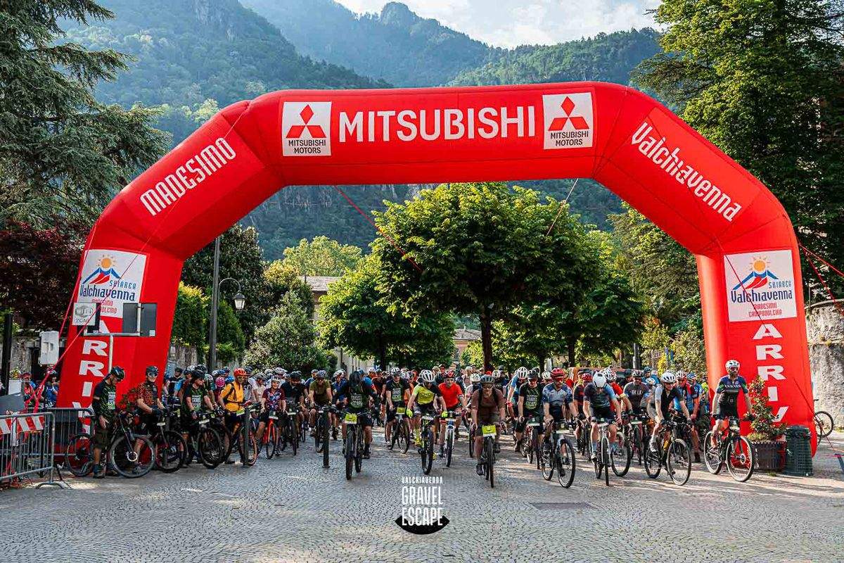 Salida de la Valchiavenna Gravel Escape 2024
