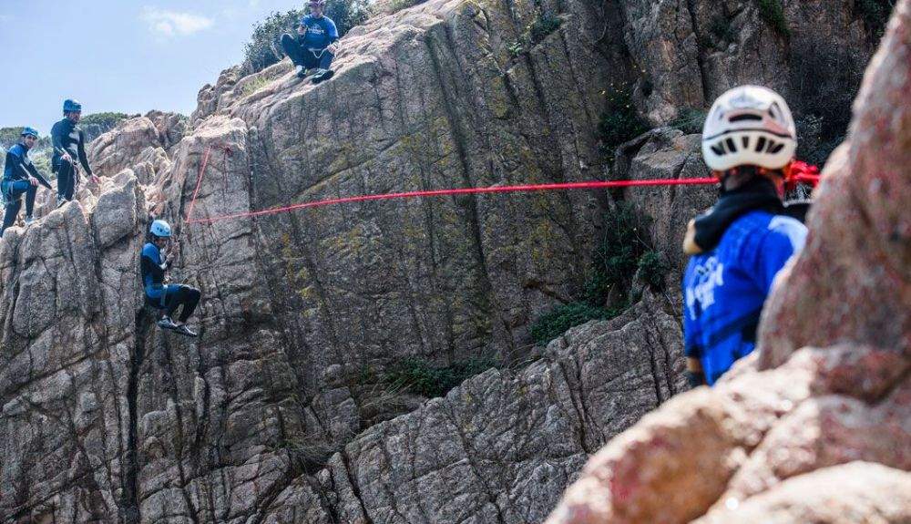 Coasteering tirolina web