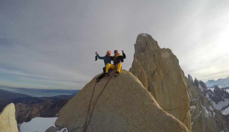 Cima de la Aguja Guillament, Patagonia ©HermanosPou
