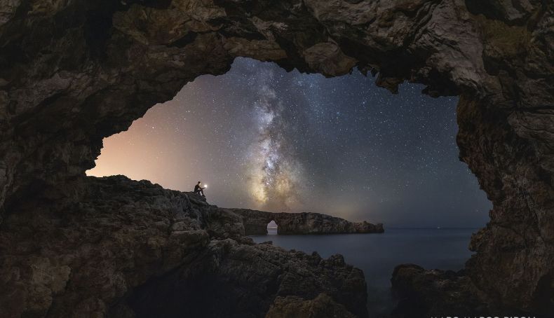 Bajo el cielo de Menorca.  