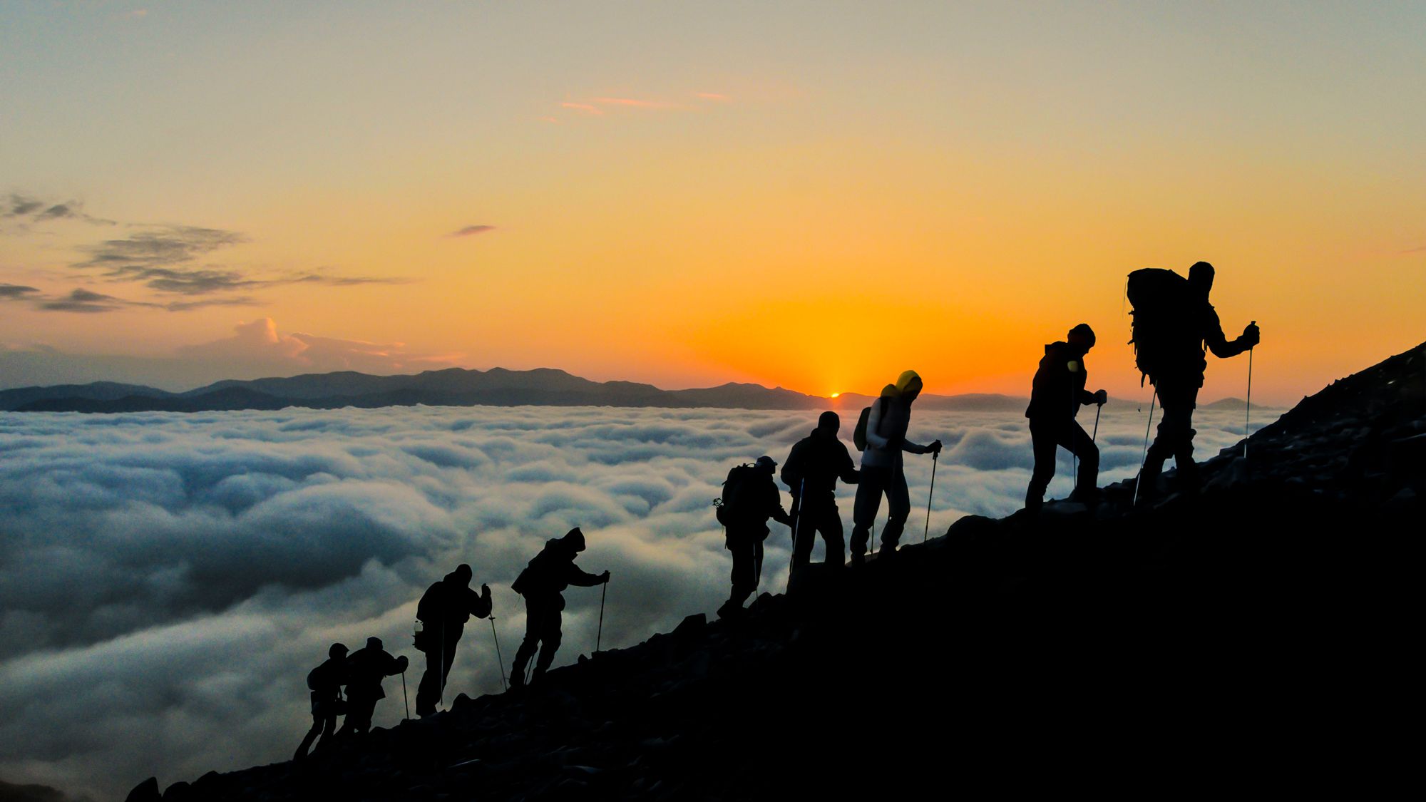 Los errores que debemos evitar cuando salimos a la montaña en grupo