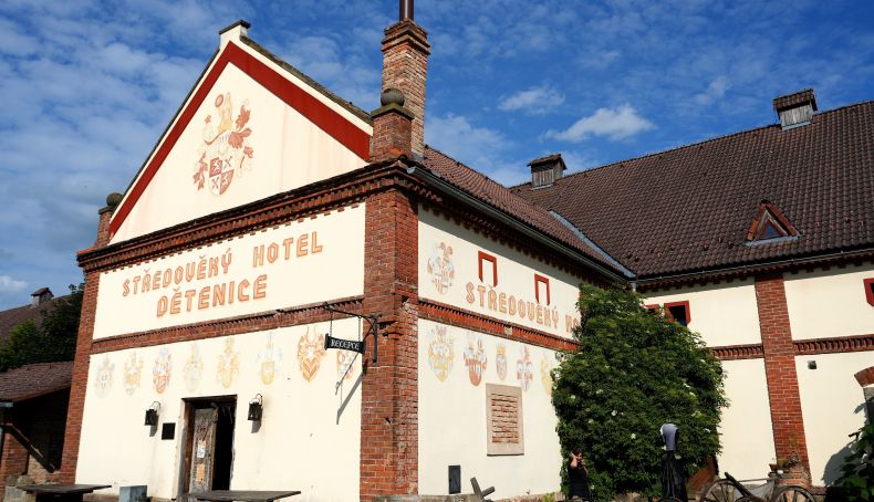 20 Hotel Medieval credit Amaya Basa   CzechTourism