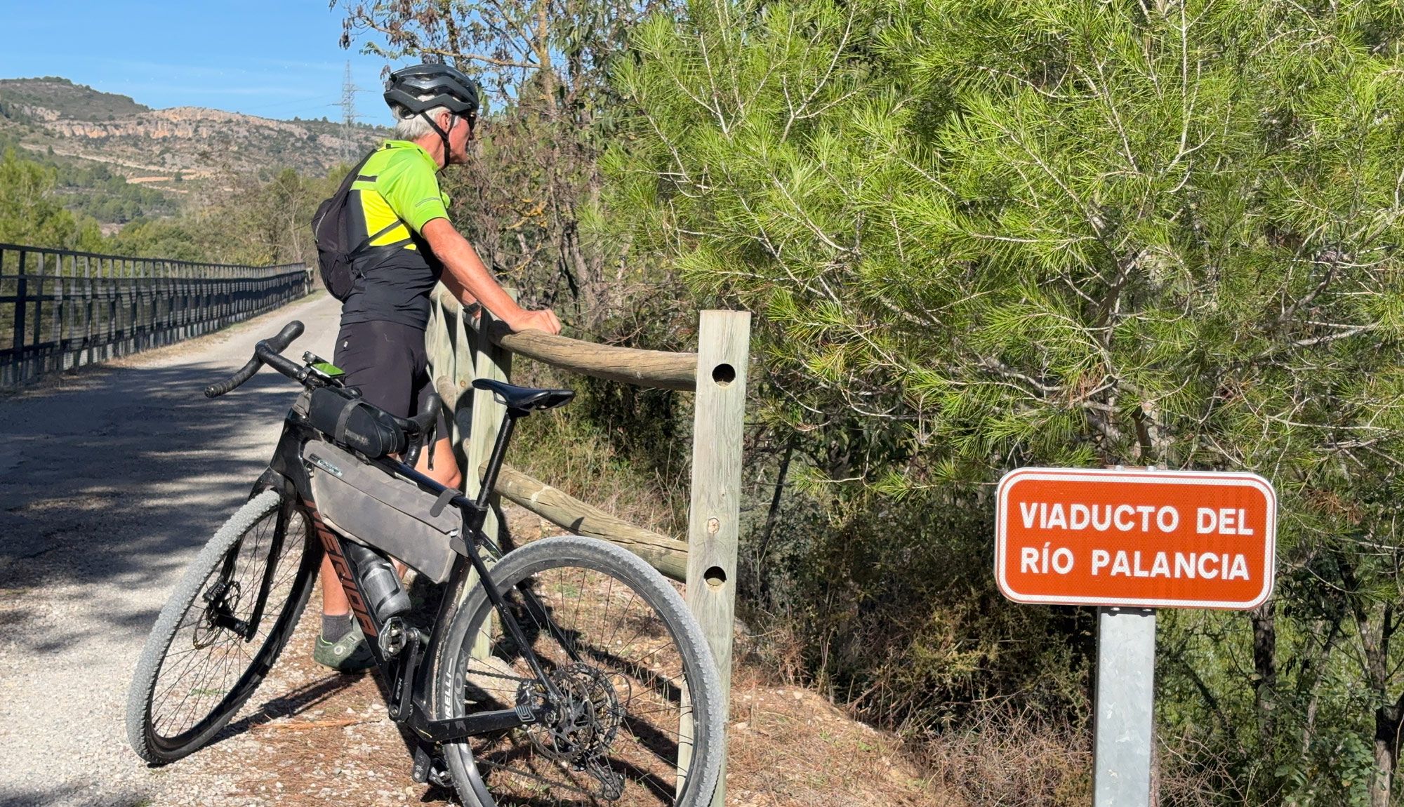 Vía Verde Ojos Negros, la antigua ruta minera que hoy es un paraíso para el cicloturismo