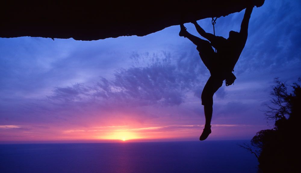 Escalada al borde del mar